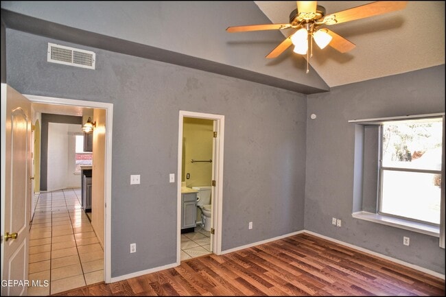 Building Photo - 12107 Valley Quail Dr