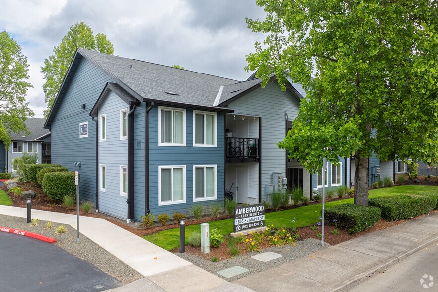 Primary Photo - Amberwood Apartments
