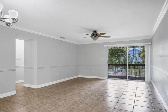Building Photo - 3350 S Osprey Ave
