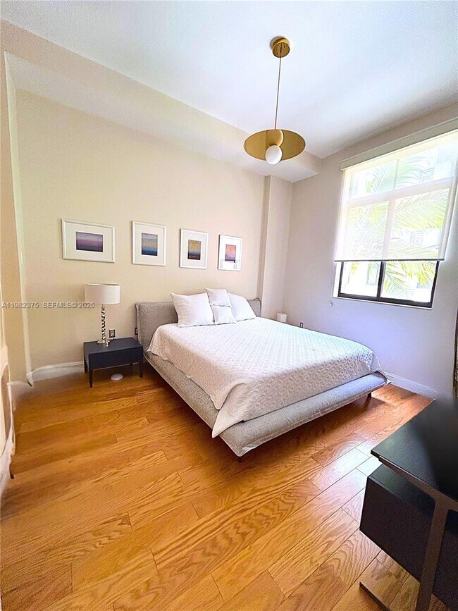 Building Photo - 1805 Ponce de Leon Blvd