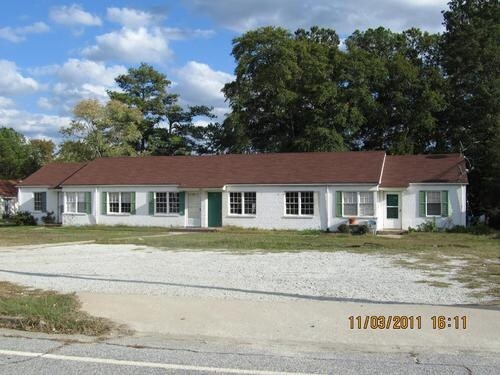 Building Photo - 430 Elm St