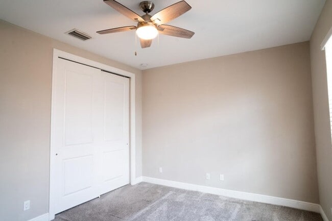 Building Photo - 8665 E Baypoint Cir