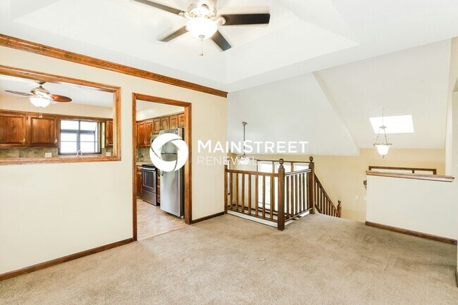 Building Photo - 3 Bedroom Pet-Friendly Home in Kansas City, MO with Main Street Renewal