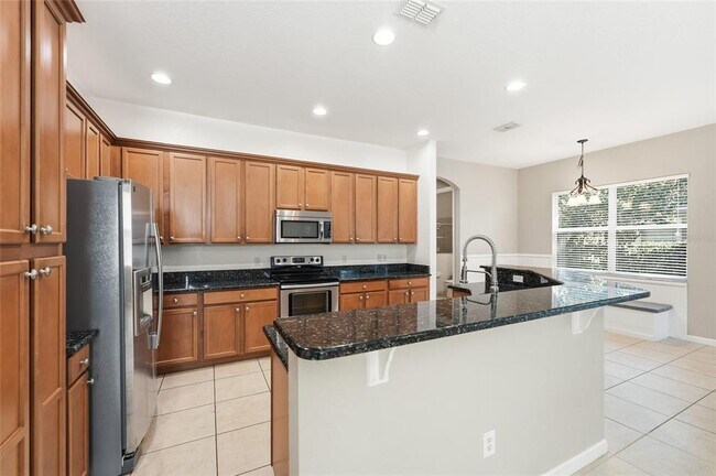 Building Photo - 6920 Helmsley Cir