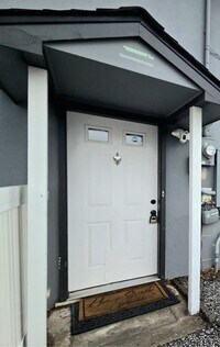 Building Photo - 300 S Franklin Ave