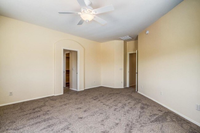 Building Photo - 14059 E Fairway Bluff Ct