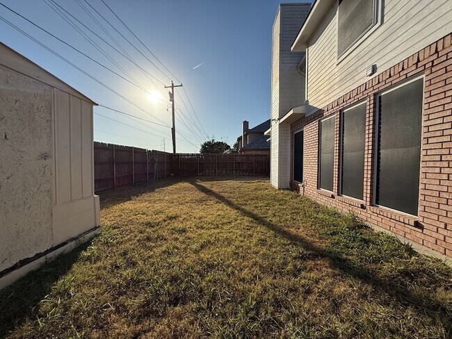 Building Photo - 117 Hanover St