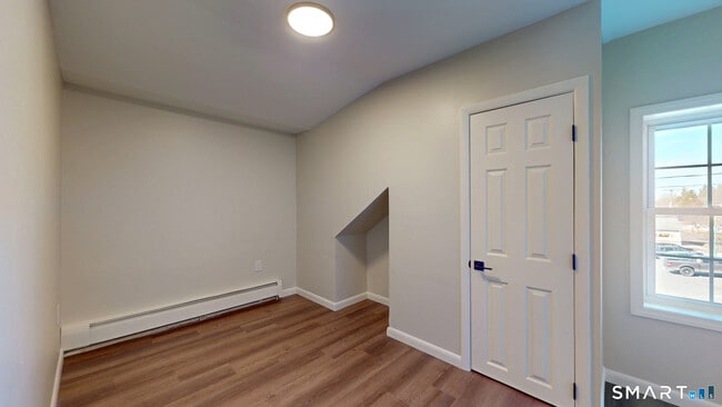 Building Photo - 12 Liberty St