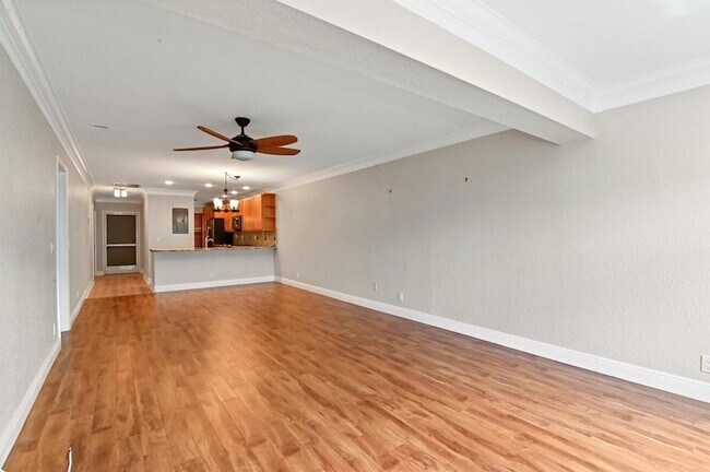 Building Photo - 1051 Orange Terrace