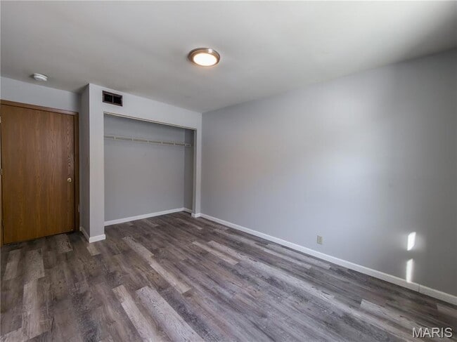 Building Photo - 3004 Pembroke Ln