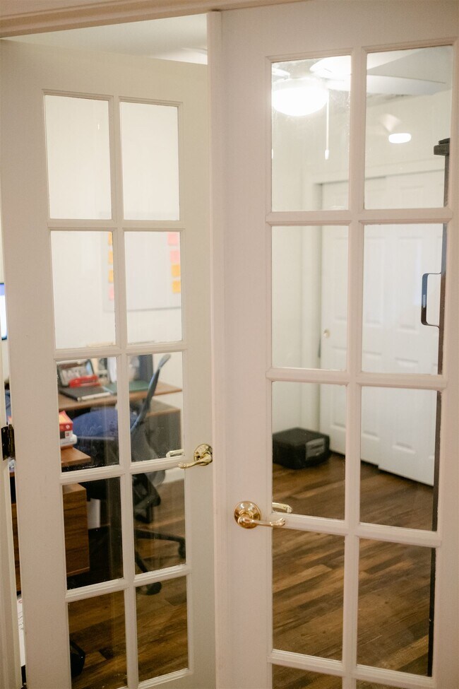 Building Photo - 2120 Boyden Dr