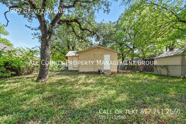 Building Photo - 3909 Galvez Ave