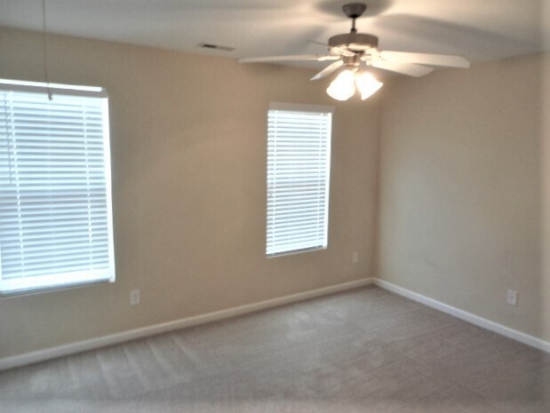 Building Photo - 1209 Plexor Ln