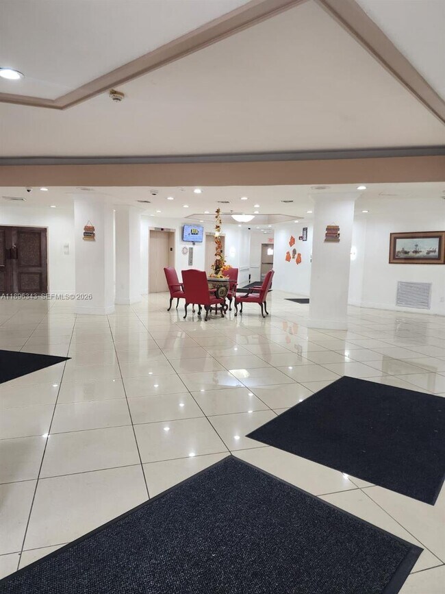 Building Photo - 1200 NE Miami Gardens Dr