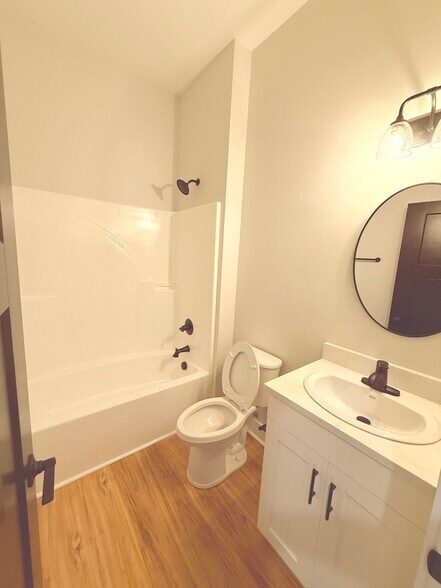 Building Photo - 1515 Jordan Rd