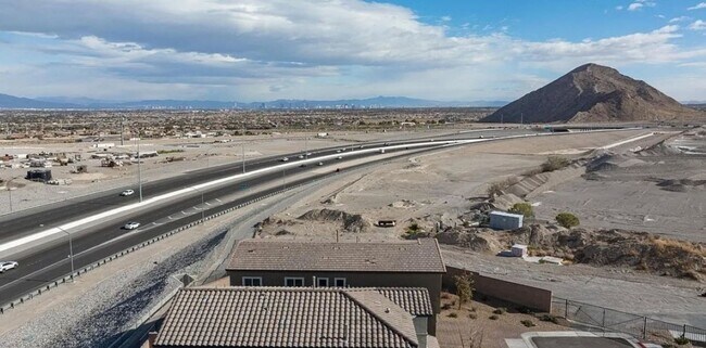 Building Photo - 5224 Sunstone Mesa Dr