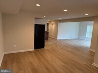 Building Photo - 6231 Glen Wood Loop