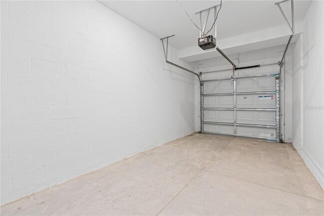 Building Photo - 2716 Pierr St