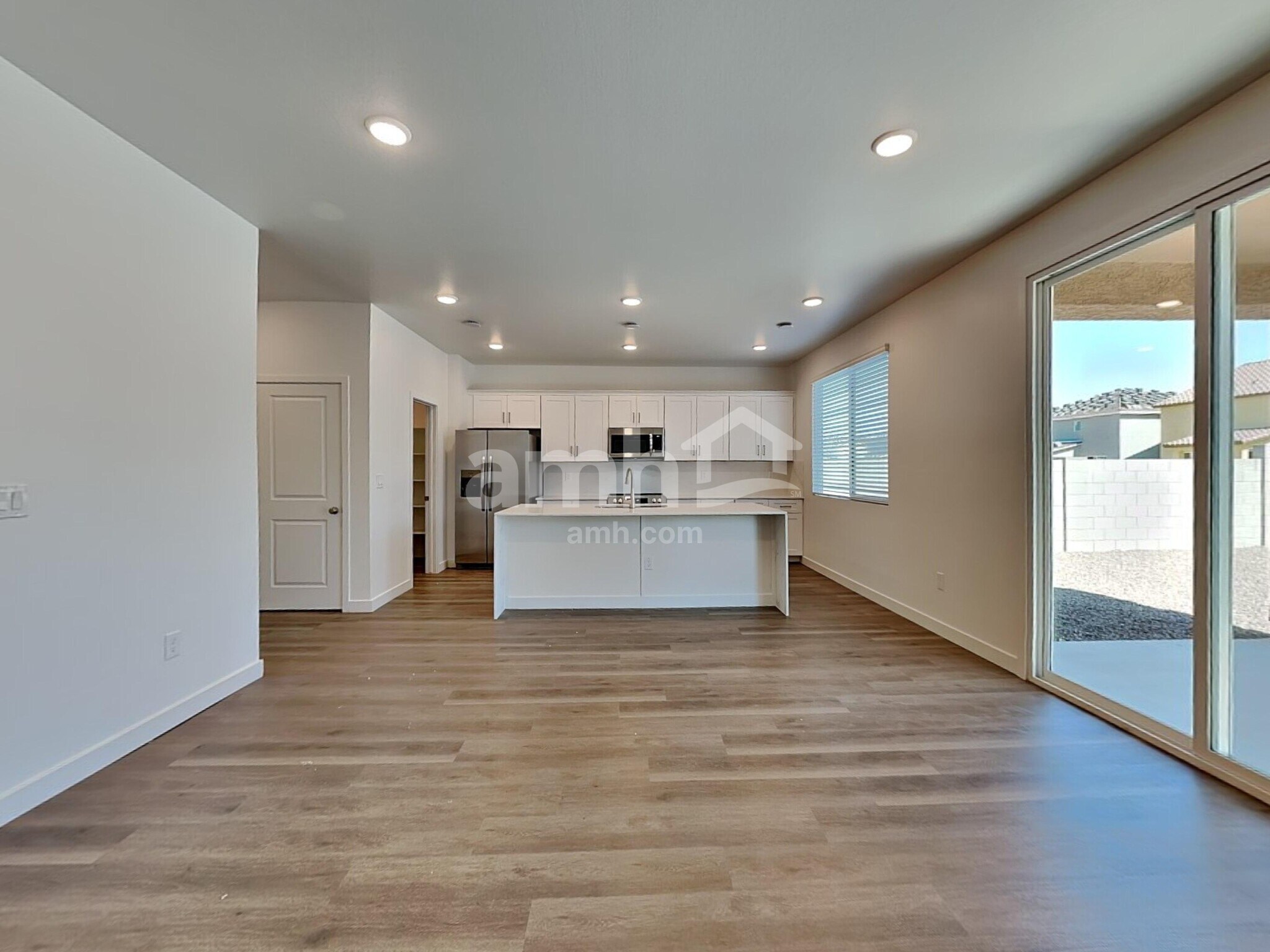 Building Photo - 9737 W Luxton Ln