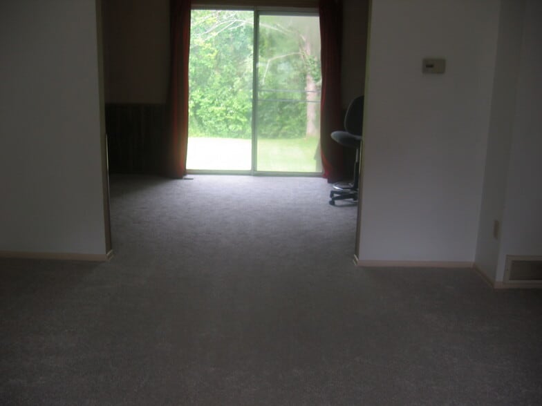 Dining room - 8258 Larkspur Dr