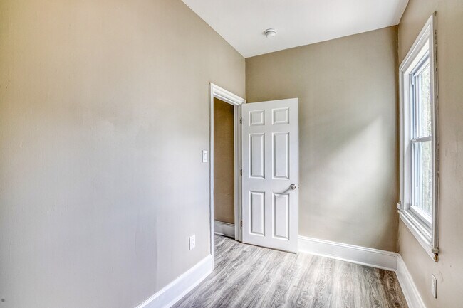 Building Photo - 4834 Olive St