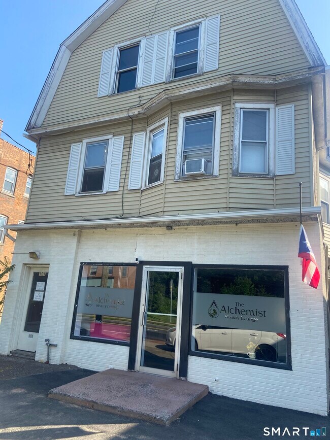 Building Photo - 99-101 Poquonock Ave
