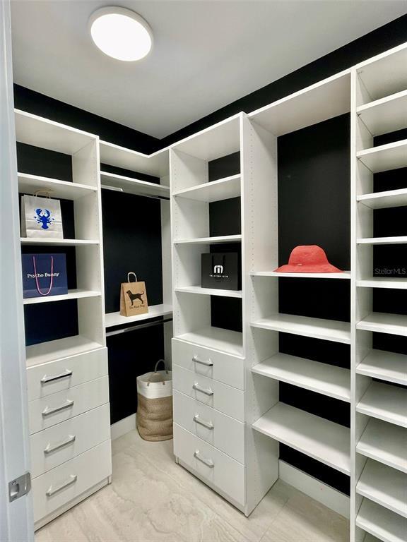 Building Photo - 301 Quay Commons Quay