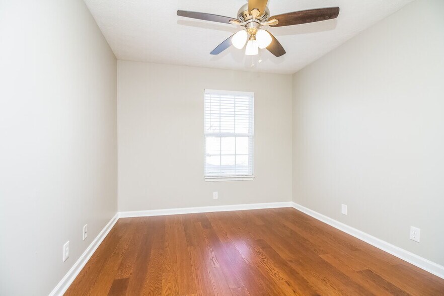 Building Photo - 1515 Clifdon Ct