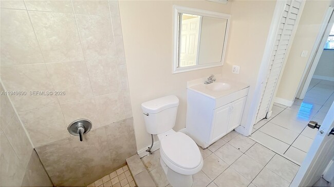 Building Photo - 5461 W 24th Ave