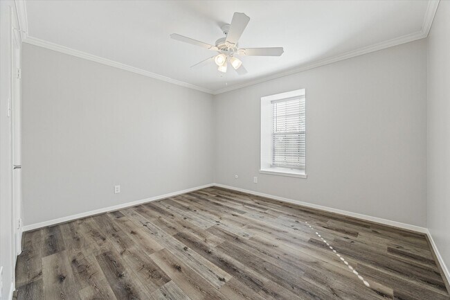 Building Photo - 9031 Gaylord Dr