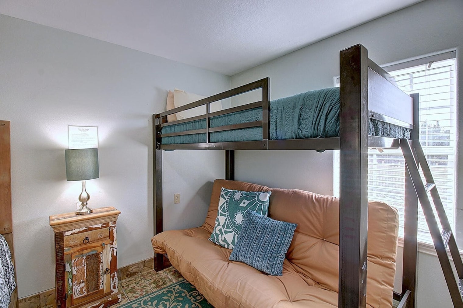 Building Photo - 134 N Alister St