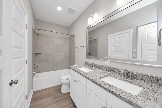 Building Photo - 5300 Berkeley Knl Cir