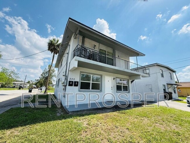 Primary Photo - 220 Garden Ave