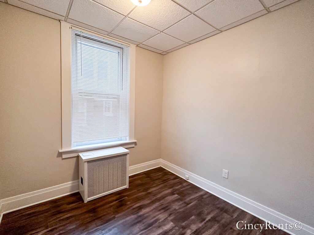 Building Photo - 3716 Ault Park Ave