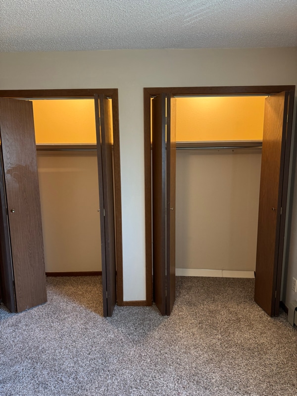 Building Photo - 480 12th Ave SW