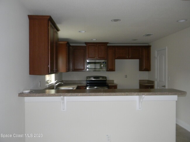 Building Photo - 1576 Alaqua Way