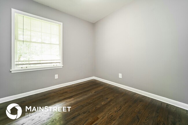 Building Photo - 364 King Arthur Ct