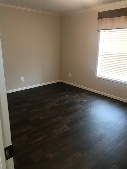 Spacious 2nd bedroom - 656 Warner Ave