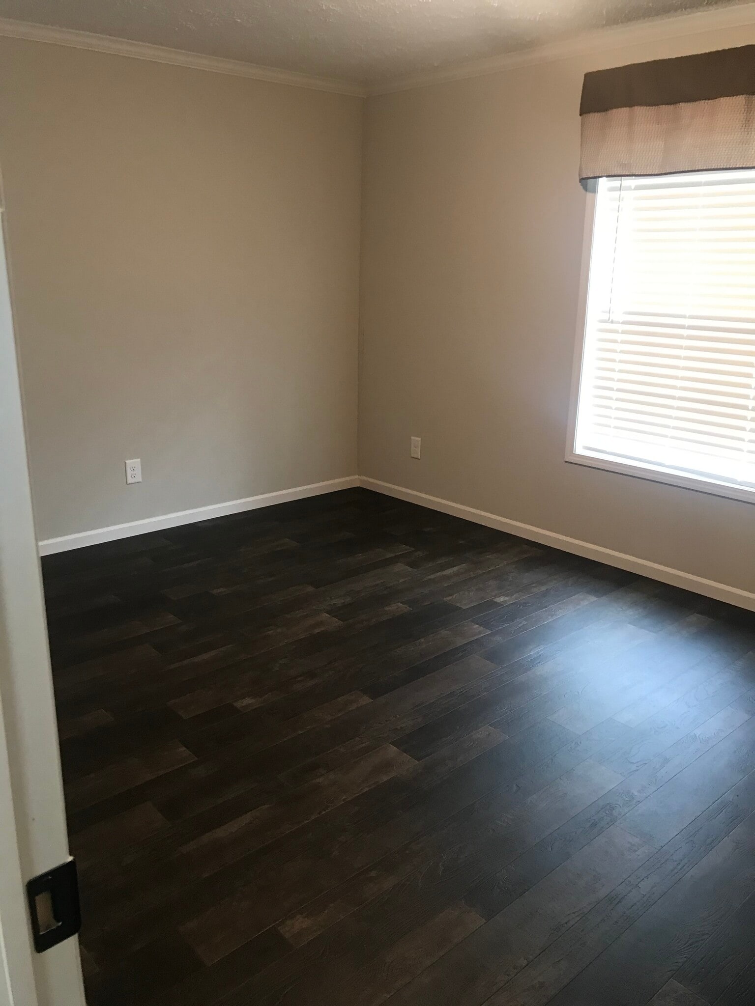 Spacious 2nd bedroom - 656 Warner Ave