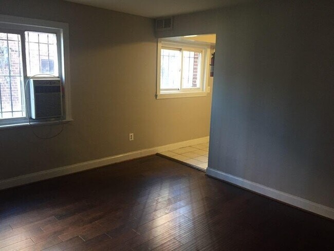 Interior Photo - 1723 27th Street SE