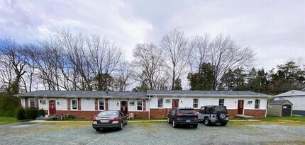 Building Photo - 114-116 Loch Lane Drive Apt 8