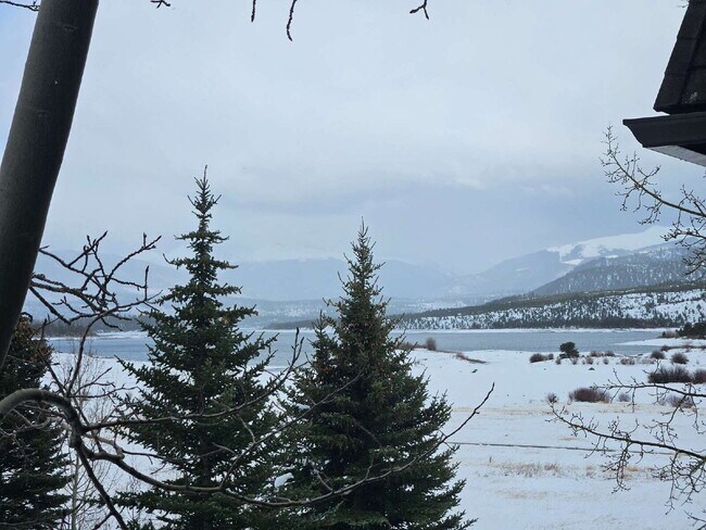 Building Photo - Experience Lakeside Living: Spacious 2-Bed, 2-Bath Condo with Lake Views and in Frisco!