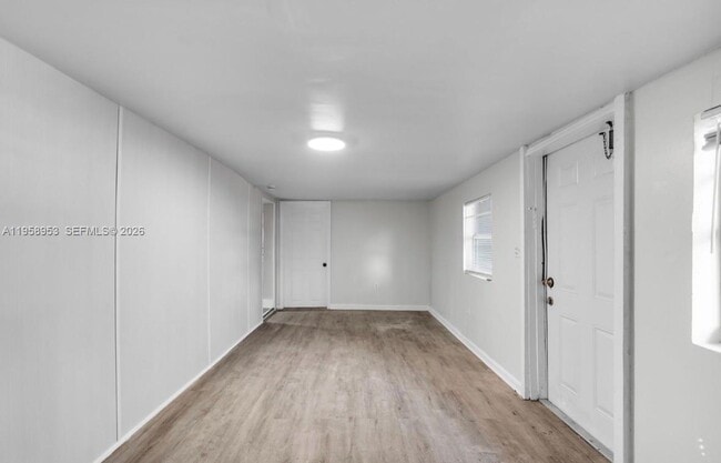 Building Photo - 914 NW 80th St