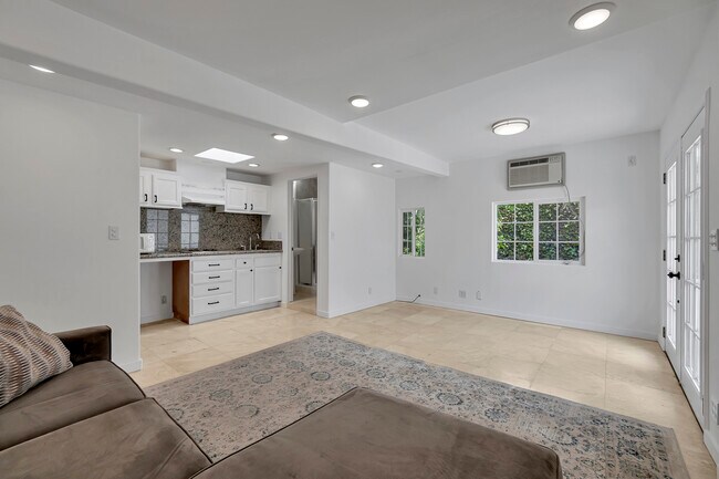 Building Photo - 223 S Le Doux Rd