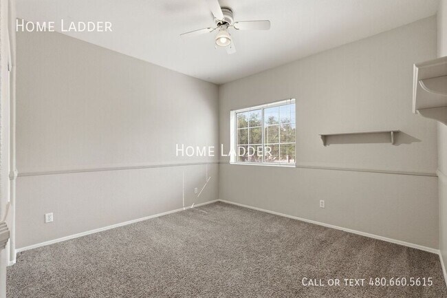 Building Photo - 599 W Country Estates Ave