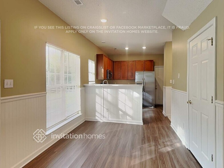 Building Photo - 3715 Sedgewick St SW