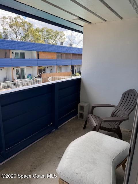 Building Photo - 2511 Country Club Dr