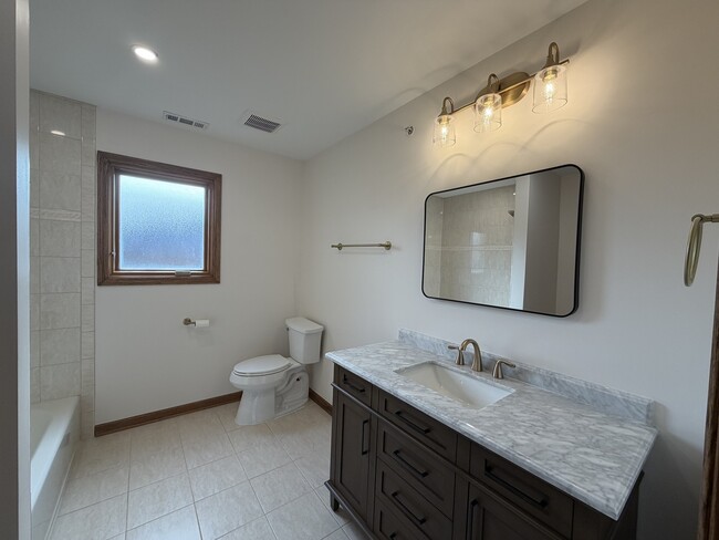 Building Photo - 2825 73rd Ave