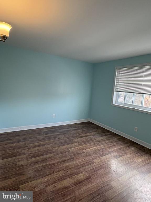 Building Photo - 1001 Marcy Ave