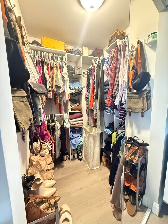 Building Photo - 6848 Brook Hollow Rd